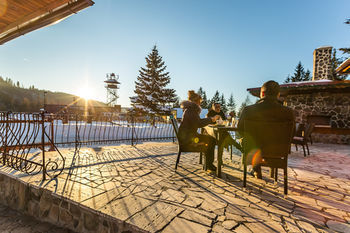 Hotel Sachticka Špania Dolina Екстериор снимка
