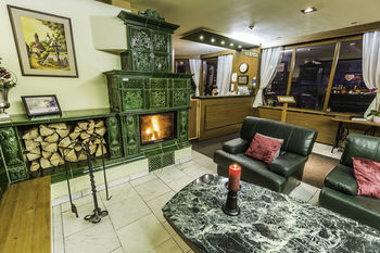 Hotel Sachticka Špania Dolina Екстериор снимка